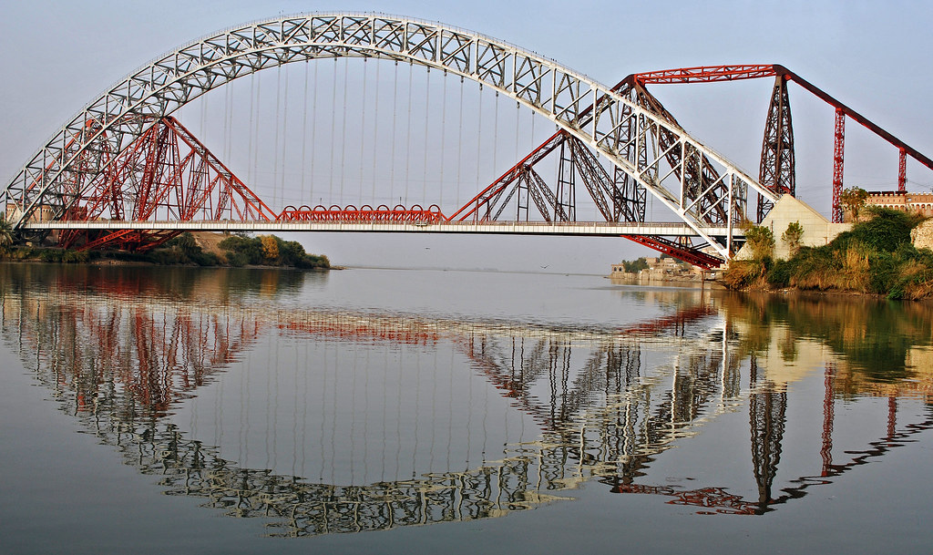 Lansdowne_Bridge